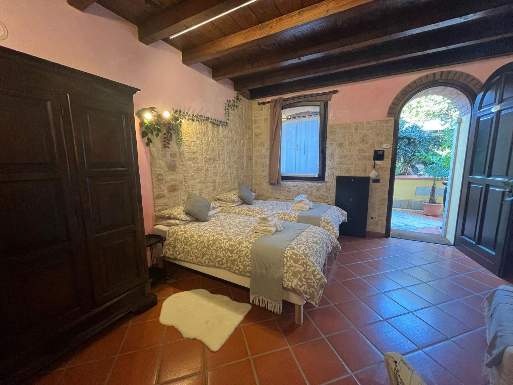 Monolocale Elvira Abbadesse Guest House ミラノ エクステリア 写真