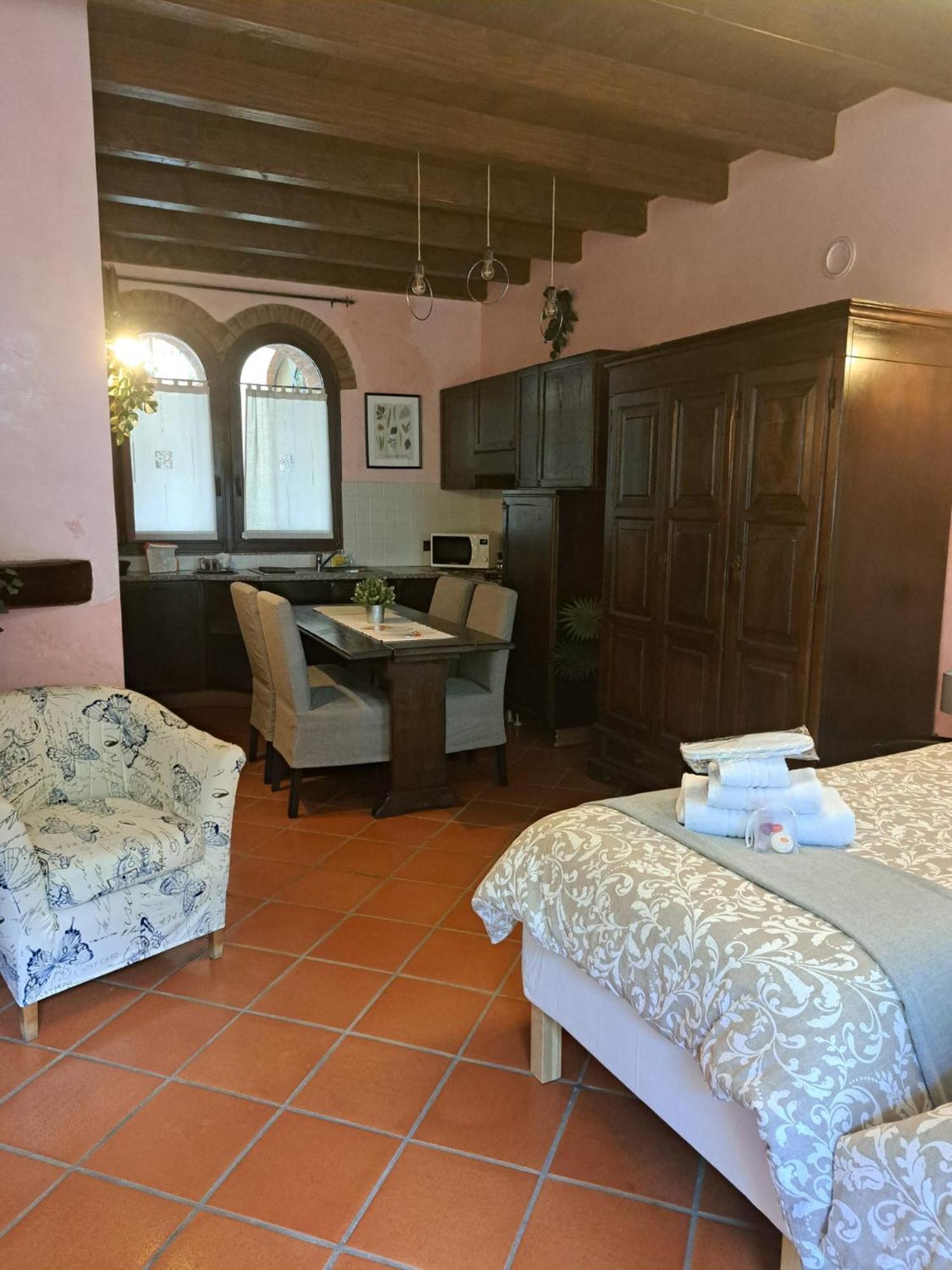 Monolocale Elvira Abbadesse Guest House ミラノ エクステリア 写真